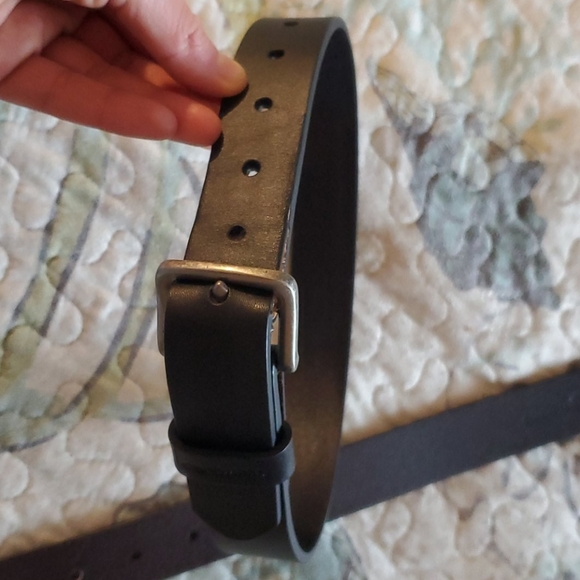 Black carhartt belt - Picture 2 of 2